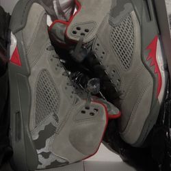 JORDAN 5 P51 CAMO BRAND NEW 