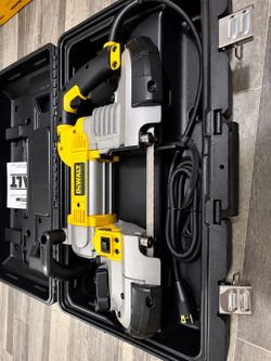 🔥DEWALT DWM120K – Sierra de Banda 10 Amp🔥 NUEVA