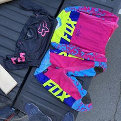 Fox Ladies Riding Pants And Jersey