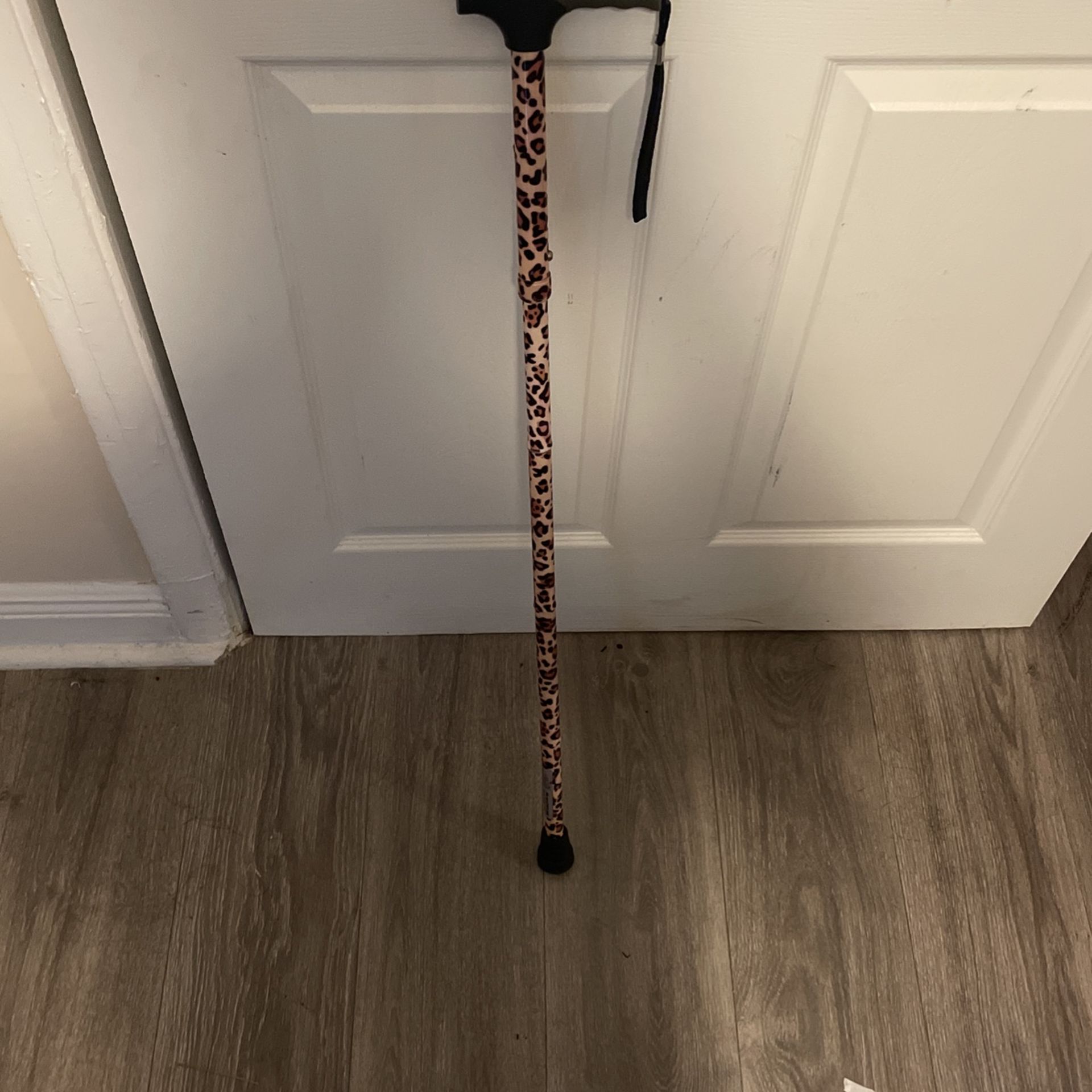 Leopard style cane