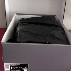 Air Jordan 8 Retro 2025