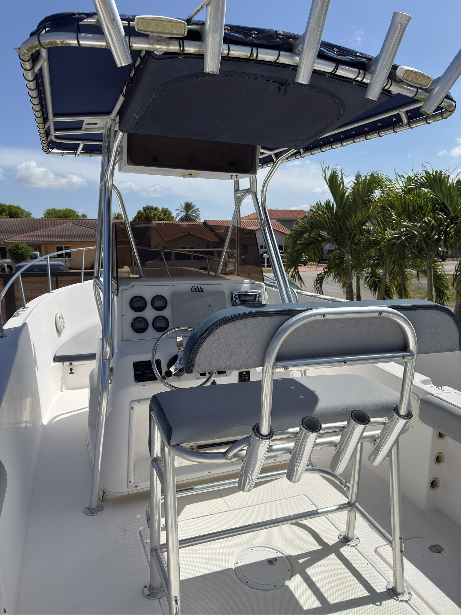 Cobia boat center Console 2001 28'