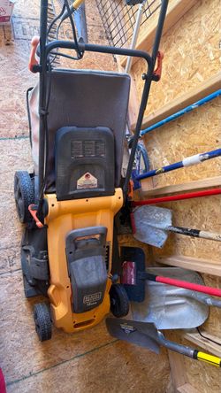 Corded electric lawnmower black decker