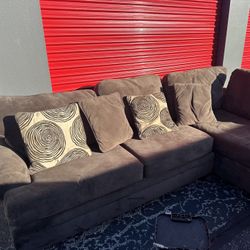 Nice Brown Sectional Couch 