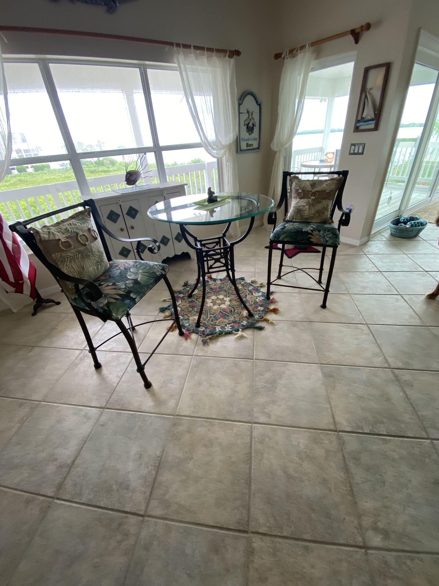 Very Nice Metal/Glass Bistro Table