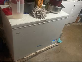 Danby CHEST FREEZER