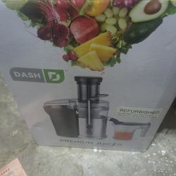 DASH Premium Juicer JB001 juice extractor stainless