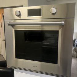 Wolf 30”Wide Built In Single Wall Oven Electric In Stainless Steel 