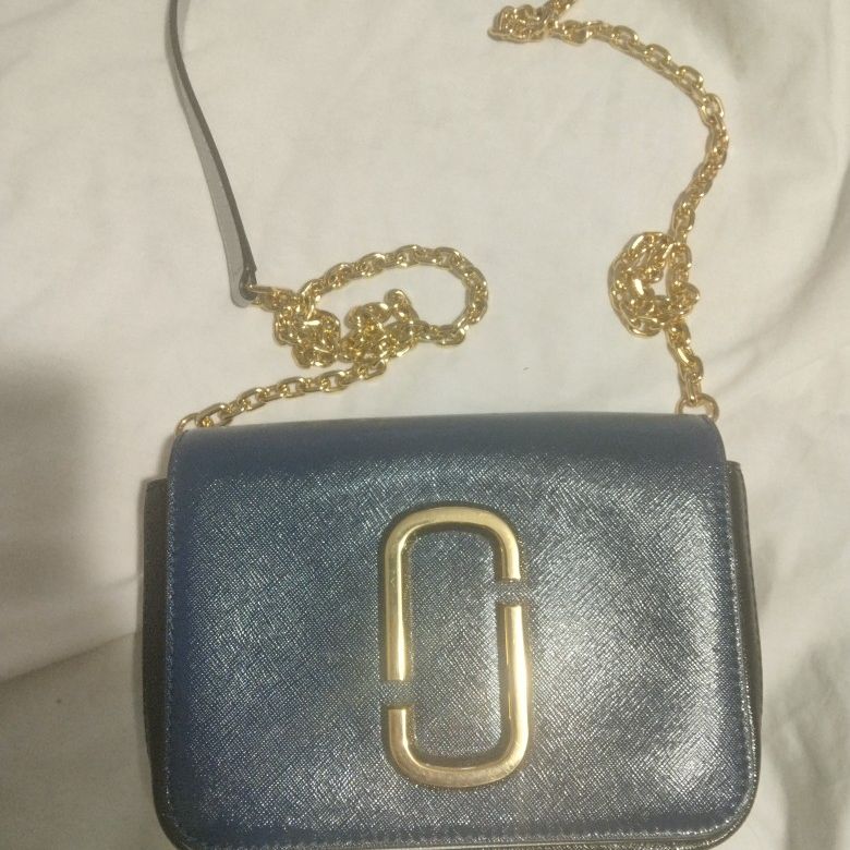 Marc Jacobs Hip Shot Convertible Bag for Sale in Pullman WA OfferUp