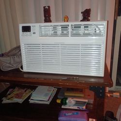 Window Air Conditioner 8000 BTU