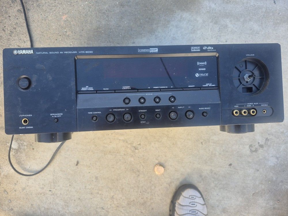 Yamaha natural sound av receiver 6030