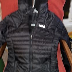Small adult lightweight coat made by avalanche