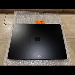 Microsoft Surface Laptop 3 15" 256GB SSD, AMD Ryzen 5 3rd Gen, 16GB Ram