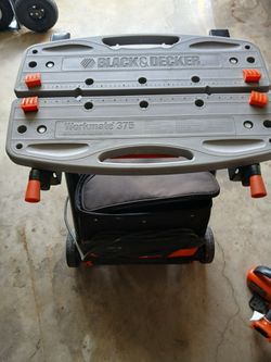 BLACK AND DECKER FOLDING PROBABLE WORKMATE 
