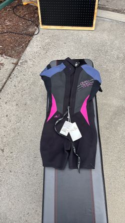 Size 6 O’Neil Neoprene