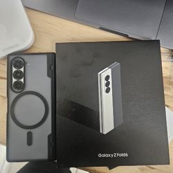 Samsung Galaxy Z Fold 6