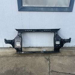 Kia Sportage 2023-2024 Radiator Support OEM