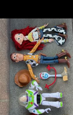TOY STORY BUZZ -WOODY +JESSE +SPORKY -take all for $39. in eagle rock