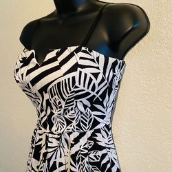 CITY TRIANGLES, Black & White Dress, Size 7