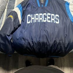 Chargers Pullover 