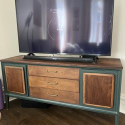 Sideboard / TV Stand