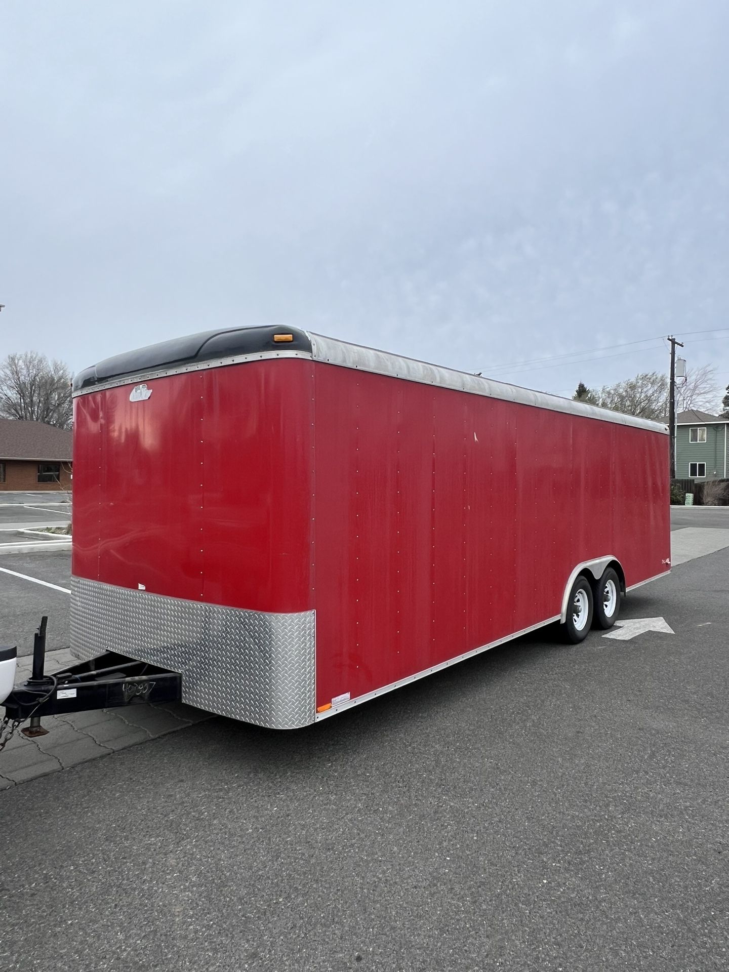 2007 Cargomate 8.5 x 24 10k Enclosed Trailer for Sale in Issaquah, WA