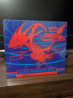 Darkness Ablaze Elite Trainer Box