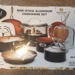 Pots and Pans Set Brand New
