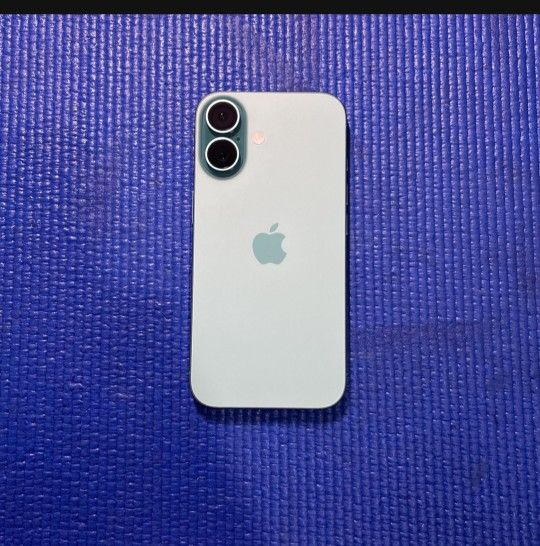 iPhone 16 128GB AT&T – Excellent Condition