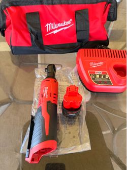 New Milwaukee M12 3/8 Ratchet