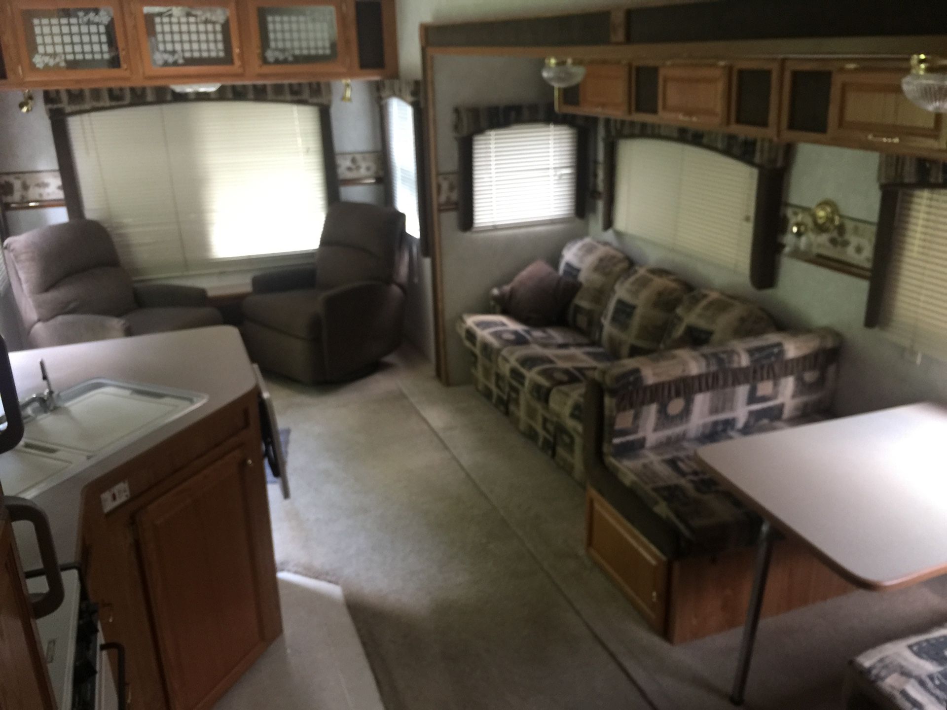 2004 36’ Wilderness Fleetwood RV- Fifth Wheel*Excellent Condition-Very Well Maintained*