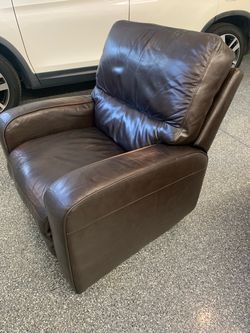 Basset Recliner