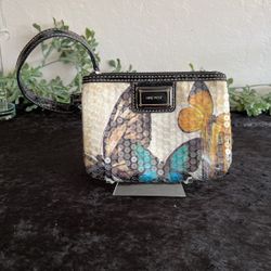 Nine West wristlet