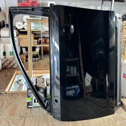 Lincoln MKT Door (2018–2020) 