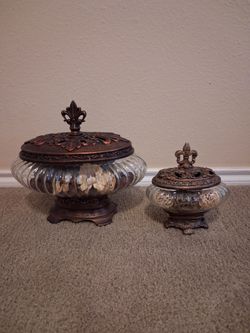 Kirkland french potpourri jar