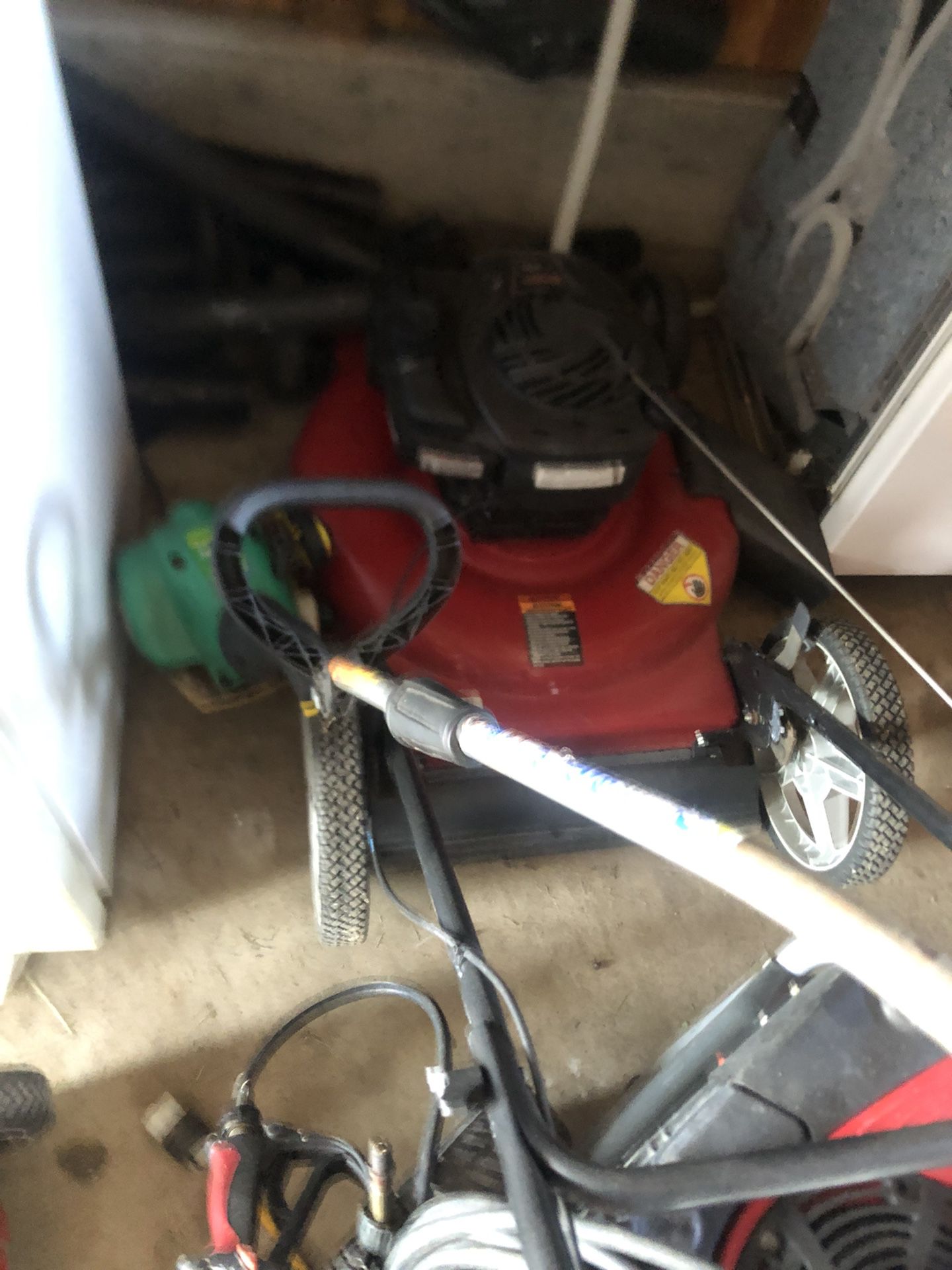 GAS TRIMMER AND PUSH MOWER 