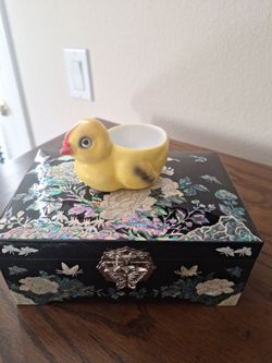 Egg cup vintage collectors