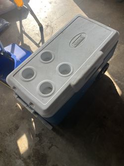 Coleman 50-Quart Rolling Cooler