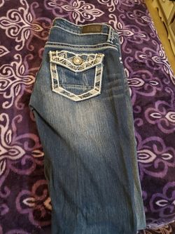 Cute daytrip jeans size 28 long 20$