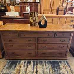 ETHAN ALLEN DRESSER 