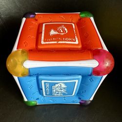 MUNCHKIN MOZART MAGIC CUBE toy