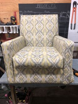 WE DO ALL TYPES OF UPHOLSTERY!!! HACEMOS TODO TIPO DE TAPICERÍA!!!