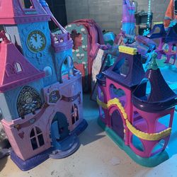 GIRLS PINK TOY HOUSES 