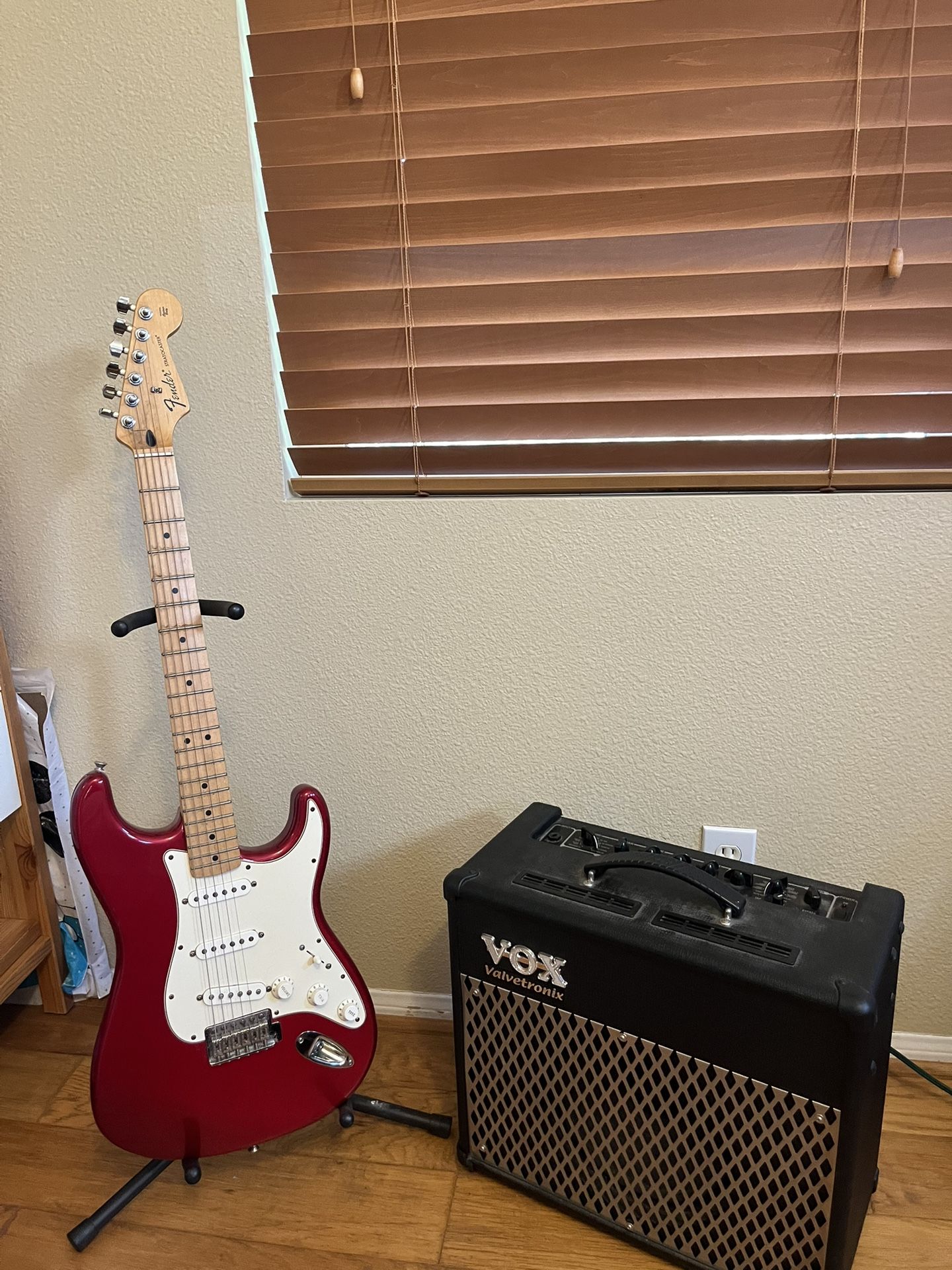 Fender MIM Strat W/ Vox Ad30vt Amp (Brand New),All Products : American Fashion Style Bags On Sale