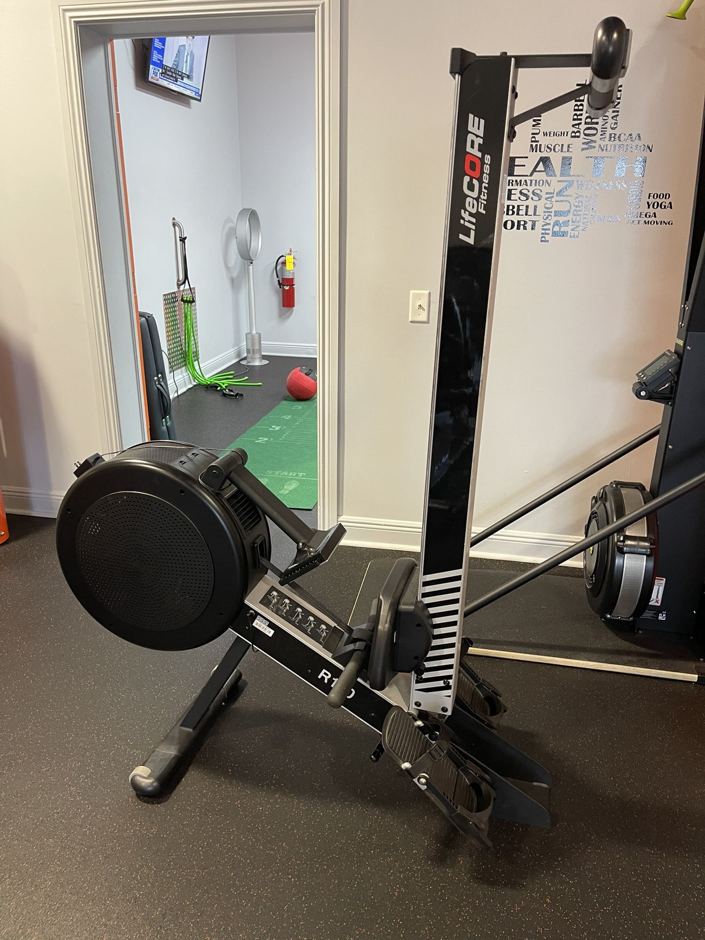 Lifecore R100 Rower