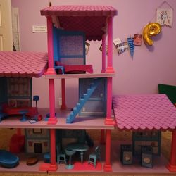 Barbie Doll house/mansion plus play sets for girls Christmas