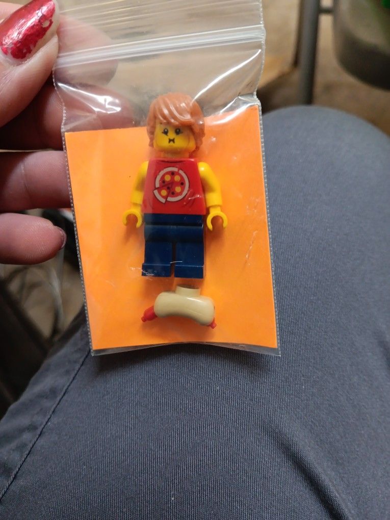RONNY Hidden Side Lego Minifig