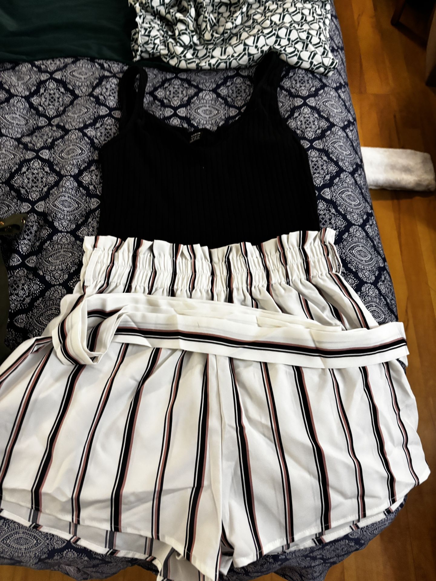 Multiple Brand New SHEIN outfits SMALL