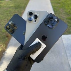 iPhone 15 Pro Max Factory Unlocked / International / Mexico