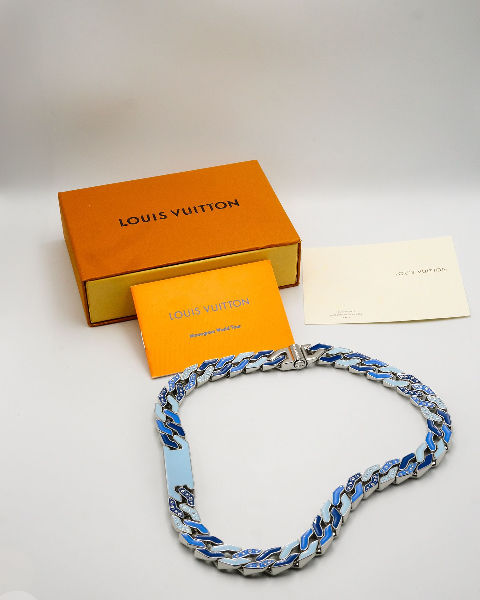 LV Jewelry Set for Sale in Fort Lauderdale, FL - OfferUp